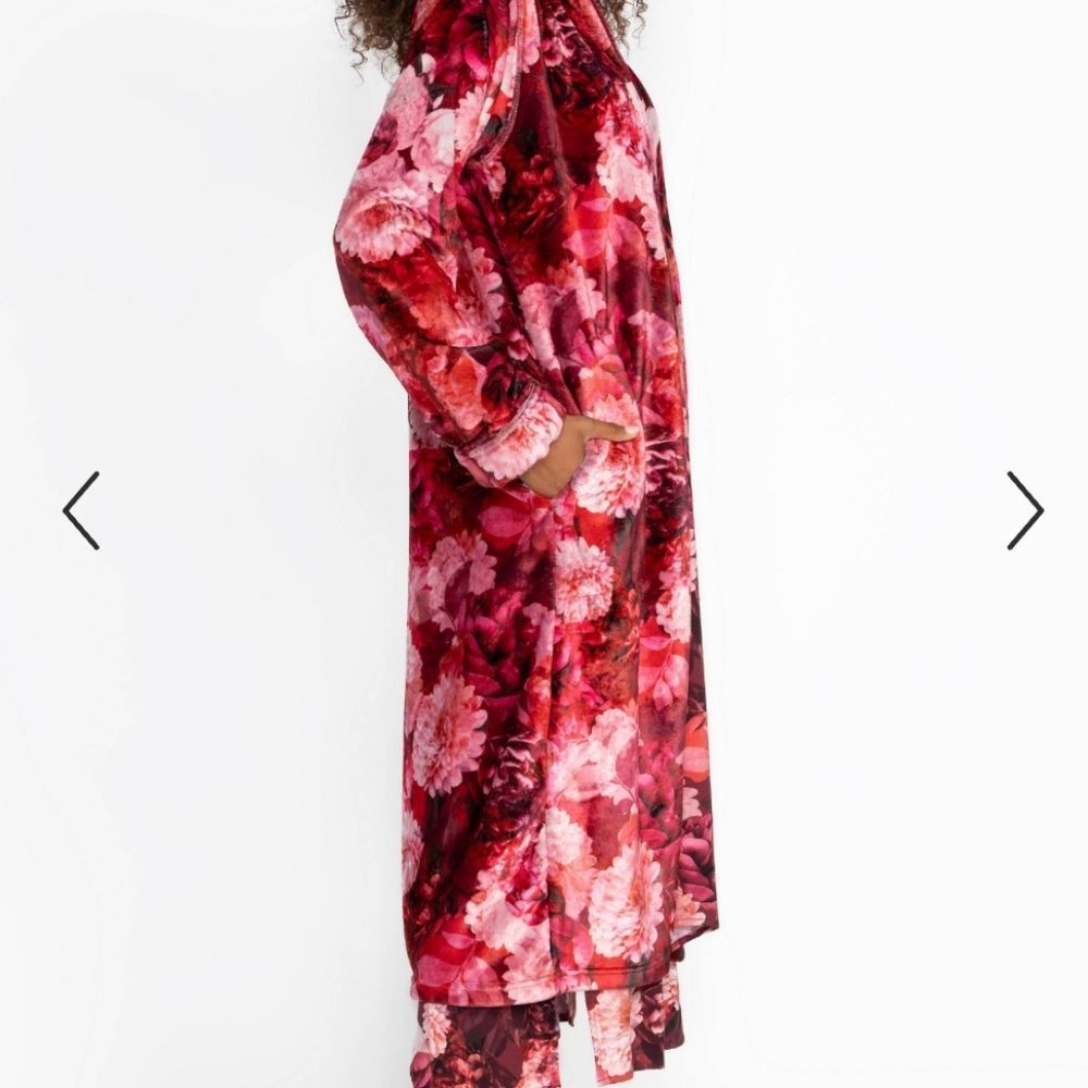 Johnny‎ Was Zip Up Robe- Rosas - Picture 5 of 9